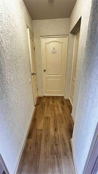 Гостиница Авиатор Казань "Вторая" категория трехместный с санузлом на 2 номера-5