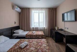 Гостиница Авиатор Казань "Вторая" категория двухместный с санузлом на 2 номера-1